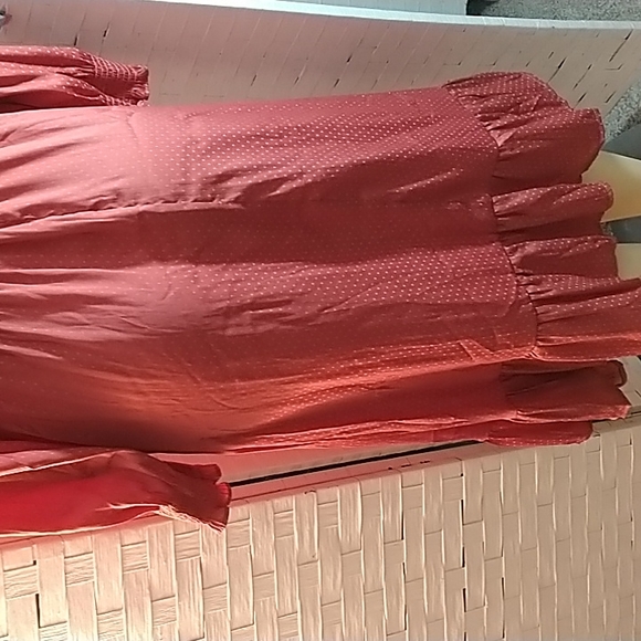 Vintage Look Tiered Midi - Picture 7 of 9